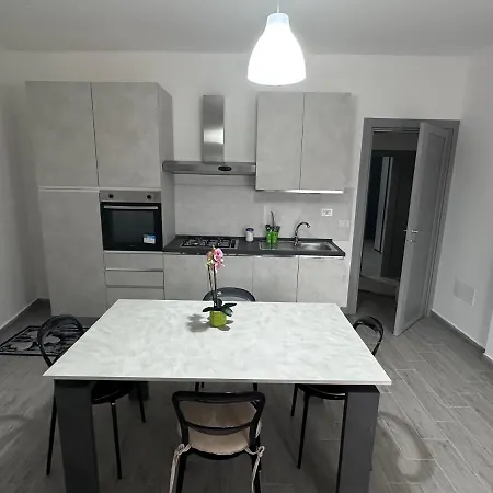 Nephos Tropea Lägenhet *