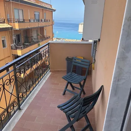 Nephos Tropea Lägenhet